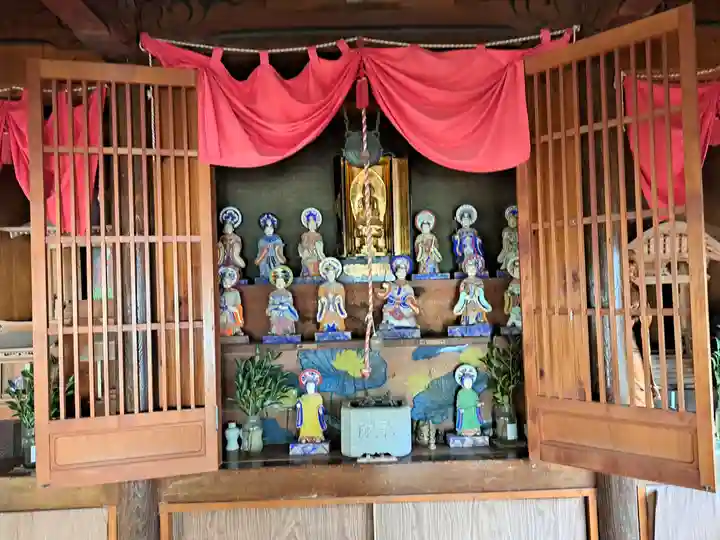 杖立薬師堂(熊本県)