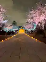 靖國神社の{uncategorized: "未分類", other: "その他", undefined: "問題あり", building: "その他建物", grave: "お墓", sacred_gate: "鳥居", guardian: "狛犬", statue: "像", buddha: "仏像", history: "歴史", nature: "自然", garden: "庭園", animal: "動物", pagoda: "塔", temizu: "手水舎", mountain_gate: "山門・神門", sanctuary: "本殿・本堂", subordinate: "末社・摂社", art: "芸術", scenery: "景色", jizo: "地蔵", ema: "絵馬", goshuin: "御朱印", omikuji: "おみくじ", items: "授与品その他", amulet: "お守り", goshuincho: "御朱印帳", eats: "食事", festival: "お祭り", votive_dance: "神楽", shichigosan: "七五三参", wedding: "結婚式", experience: "体験その他", initially: "初詣", around: "周辺", anti_infection: "感染症対策"}