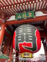 浅草寺の山門・神門