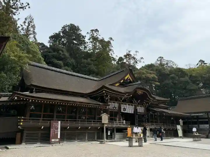 大神神社の{uncategorized: "未分類", other: "その他", undefined: "問題あり", building: "その他建物", grave: "お墓", sacred_gate: "鳥居", guardian: "狛犬", statue: "像", buddha: "仏像", history: "歴史", nature: "自然", garden: "庭園", animal: "動物", pagoda: "塔", temizu: "手水舎", mountain_gate: "山門・神門", sanctuary: "本殿・本堂", subordinate: "末社・摂社", art: "芸術", scenery: "景色", jizo: "地蔵", ema: "絵馬", goshuin: "御朱印", omikuji: "おみくじ", items: "授与品その他", amulet: "お守り", goshuincho: "御朱印帳", eats: "食事", festival: "お祭り", votive_dance: "神楽", shichigosan: "七五三参", wedding: "結婚式", experience: "体験その他", initially: "初詣", around: "周辺", anti_infection: "感染症対策"}