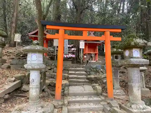 広瀬神社の{uncategorized: "未分類", other: "その他", undefined: "問題あり", building: "その他建物", grave: "お墓", sacred_gate: "鳥居", guardian: "狛犬", statue: "像", buddha: "仏像", history: "歴史", nature: "自然", garden: "庭園", animal: "動物", pagoda: "塔", temizu: "手水舎", mountain_gate: "山門・神門", sanctuary: "本殿・本堂", subordinate: "末社・摂社", art: "芸術", scenery: "景色", jizo: "地蔵", ema: "絵馬", goshuin: "御朱印", omikuji: "おみくじ", items: "授与品その他", amulet: "お守り", goshuincho: "御朱印帳", eats: "食事", festival: "お祭り", votive_dance: "神楽", shichigosan: "七五三参", wedding: "結婚式", experience: "体験その他", initially: "初詣", around: "周辺", anti_infection: "感染症対策"}