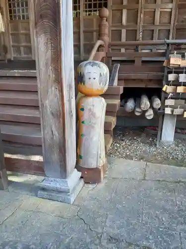 温泉神社の建物その他