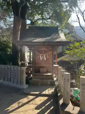 田中八幡神社の{uncategorized: "未分類", other: "その他", undefined: "問題あり", building: "その他建物", grave: "お墓", sacred_gate: "鳥居", guardian: "狛犬", statue: "像", buddha: "仏像", history: "歴史", nature: "自然", garden: "庭園", animal: "動物", pagoda: "塔", temizu: "手水舎", mountain_gate: "山門・神門", sanctuary: "本殿・本堂", subordinate: "末社・摂社", art: "芸術", scenery: "景色", jizo: "地蔵", ema: "絵馬", goshuin: "御朱印", omikuji: "おみくじ", items: "授与品その他", amulet: "お守り", goshuincho: "御朱印帳", eats: "食事", festival: "お祭り", votive_dance: "神楽", shichigosan: "七五三参", wedding: "結婚式", experience: "体験その他", initially: "初詣", around: "周辺", anti_infection: "感染症対策"}