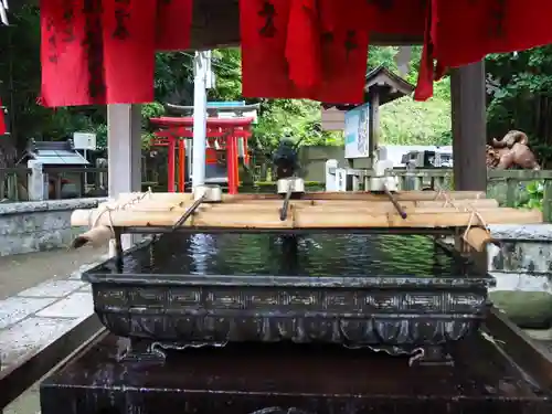 海南神社の手水舎