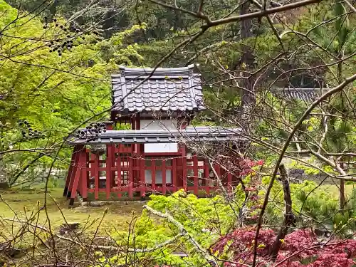 厳島神社（東大寺境内社）の本殿・本堂