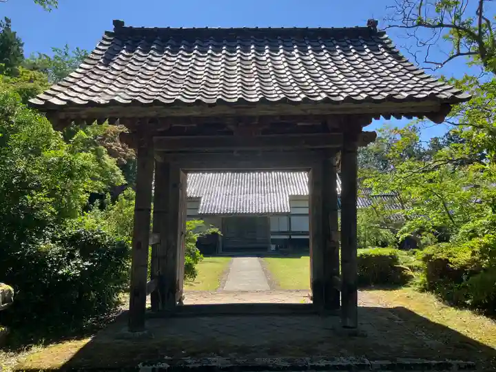 世尊寺(新潟県)