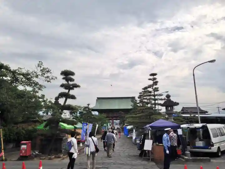 甲斐善光寺(山梨県)