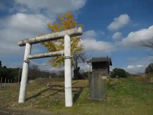 八幡神社の鳥居