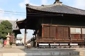 道隆寺の本殿・本堂