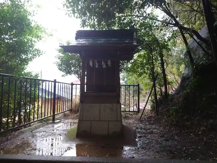 飽波神社の末社・摂社