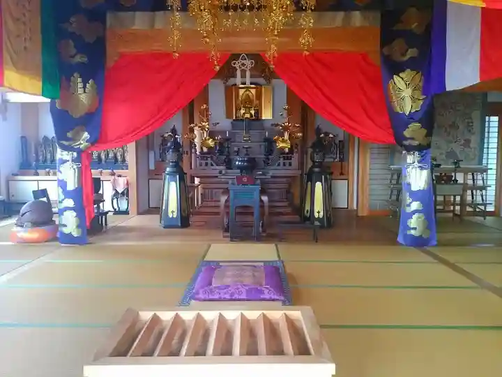 真楽寺の本殿・本堂