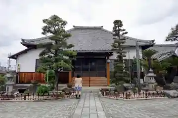 本曽寺の本殿・本堂