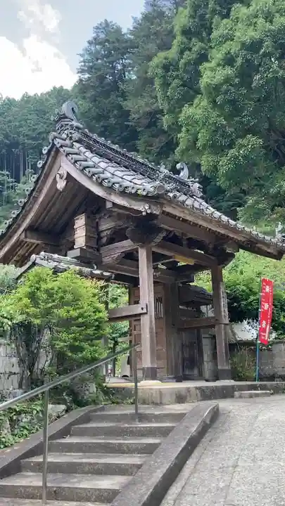 真楽寺の山門・神門
