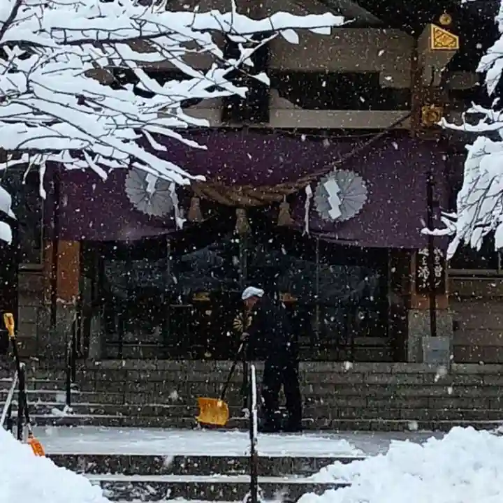 彌彦神社 (伊夜日子神社)の本殿・本堂