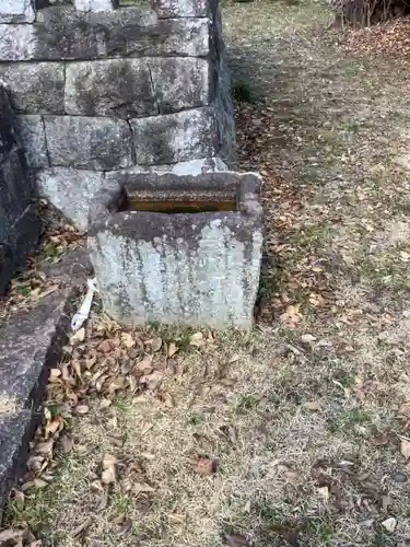 纐纈神社の手水