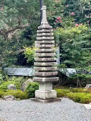 勝持寺(花の寺)の塔