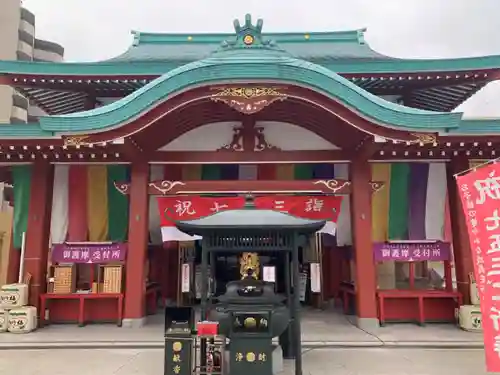 成田山横浜別院延命院の本殿・本堂