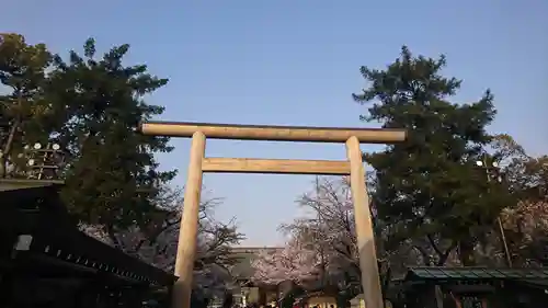靖國神社の鳥居