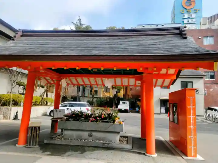 生田神社の{uncategorized: "未分類", other: "その他", undefined: "問題あり", building: "その他建物", grave: "お墓", sacred_gate: "鳥居", guardian: "狛犬", statue: "像", buddha: "仏像", history: "歴史", nature: "自然", garden: "庭園", animal: "動物", pagoda: "塔", temizu: "手水舎", mountain_gate: "山門・神門", sanctuary: "本殿・本堂", subordinate: "末社・摂社", art: "芸術", scenery: "景色", jizo: "地蔵", ema: "絵馬", goshuin: "御朱印", omikuji: "おみくじ", items: "授与品その他", amulet: "お守り", goshuincho: "御朱印帳", eats: "食事", festival: "お祭り", votive_dance: "神楽", shichigosan: "七五三参", wedding: "結婚式", experience: "体験その他", initially: "初詣", around: "周辺", anti_infection: "感染症対策"}