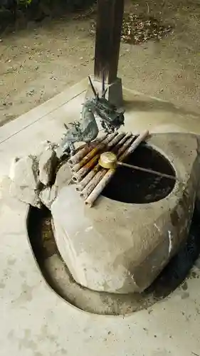 立野神社の手水舎