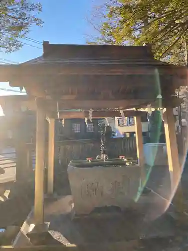 淺間神社（忍野八海）の手水舎