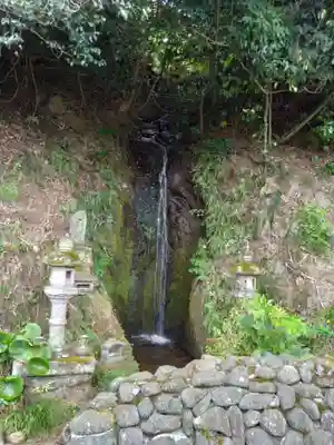 瀧不動堂（木古庭不動尊）(神奈川県)