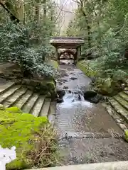 彌彦神社の庭園