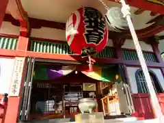 放生寺の本殿