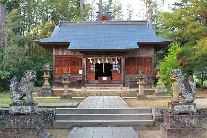 持田神社の本殿・本堂
