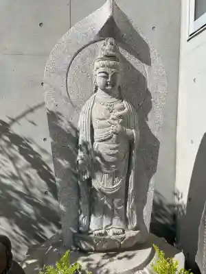 智願寺の{uncategorized: "未分類", other: "その他", undefined: "問題あり", building: "その他建物", grave: "お墓", sacred_gate: "鳥居", guardian: "狛犬", statue: "像", buddha: "仏像", history: "歴史", nature: "自然", garden: "庭園", animal: "動物", pagoda: "塔", temizu: "手水舎", mountain_gate: "山門・神門", sanctuary: "本殿・本堂", subordinate: "末社・摂社", art: "芸術", scenery: "景色", jizo: "地蔵", ema: "絵馬", goshuin: "御朱印", omikuji: "おみくじ", items: "授与品その他", amulet: "お守り", goshuincho: "御朱印帳", eats: "食事", festival: "お祭り", votive_dance: "神楽", shichigosan: "七五三参", wedding: "結婚式", experience: "体験その他", initially: "初詣", around: "周辺", anti_infection: "感染症対策"}