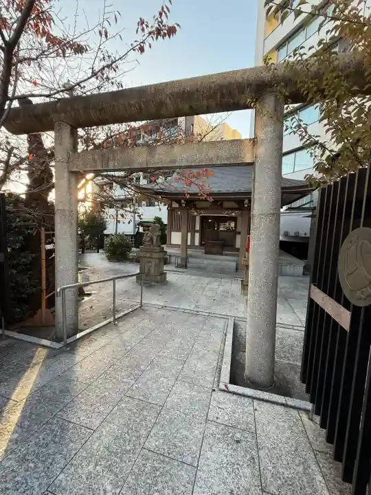 大國神社の{uncategorized: "未分類", other: "その他", undefined: "問題あり", building: "その他建物", grave: "お墓", sacred_gate: "鳥居", guardian: "狛犬", statue: "像", buddha: "仏像", history: "歴史", nature: "自然", garden: "庭園", animal: "動物", pagoda: "塔", temizu: "手水舎", mountain_gate: "山門・神門", sanctuary: "本殿・本堂", subordinate: "末社・摂社", art: "芸術", scenery: "景色", jizo: "地蔵", ema: "絵馬", goshuin: "御朱印", omikuji: "おみくじ", items: "授与品その他", amulet: "お守り", goshuincho: "御朱印帳", eats: "食事", festival: "お祭り", votive_dance: "神楽", shichigosan: "七五三参", wedding: "結婚式", experience: "体験その他", initially: "初詣", around: "周辺", anti_infection: "感染症対策"}