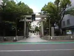 難波八阪神社の鳥居