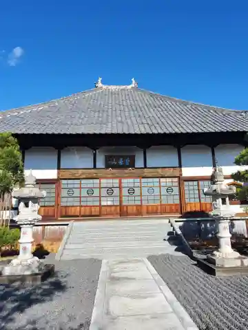 光明寺の本殿・本堂