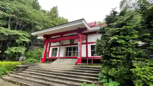 日輪寺の本殿