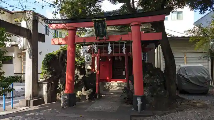 天白稲荷神社の本殿