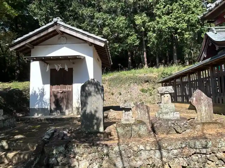 露垂根神社(栃木県)