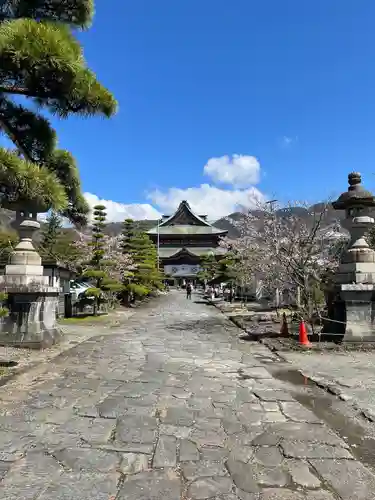 甲斐善光寺(山梨県)