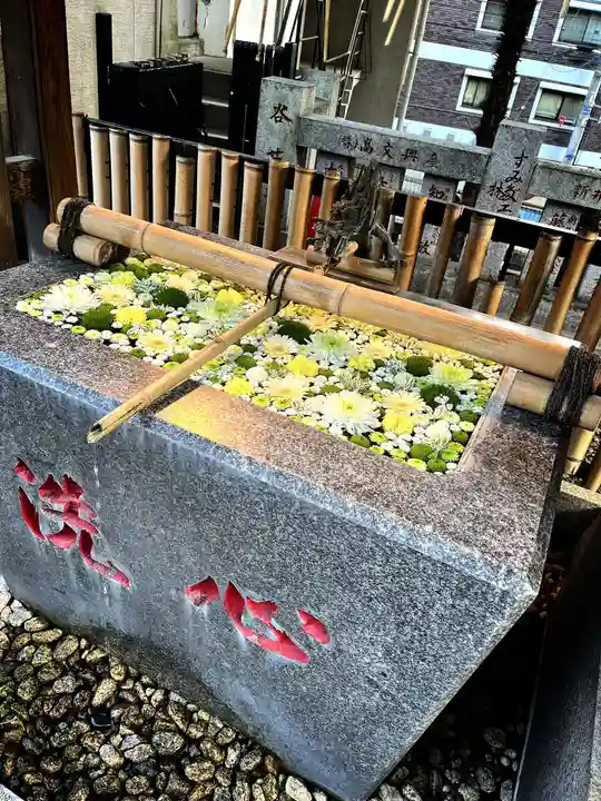 高円寺氷川神社の手水舎