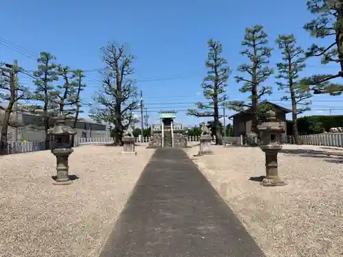 源緑輪中神社の建物その他