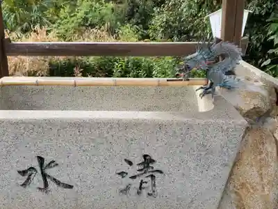 八幡神社(志方八幡神社)の手水舎