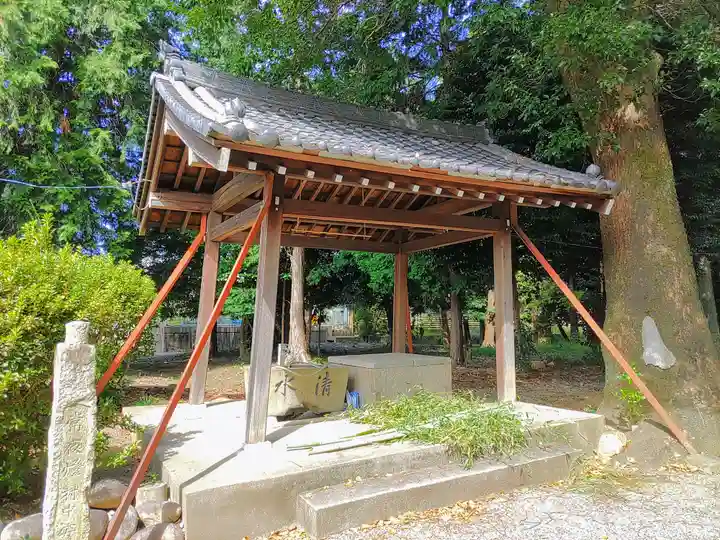 若宮八幡社の手水舎