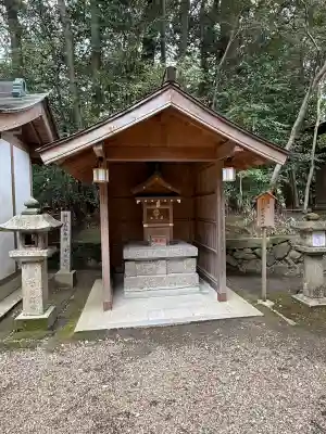 往馬坐伊古麻都比古神社の{uncategorized: "未分類", other: "その他", undefined: "問題あり", building: "その他建物", grave: "お墓", sacred_gate: "鳥居", guardian: "狛犬", statue: "像", buddha: "仏像", history: "歴史", nature: "自然", garden: "庭園", animal: "動物", pagoda: "塔", temizu: "手水舎", mountain_gate: "山門・神門", sanctuary: "本殿・本堂", subordinate: "末社・摂社", art: "芸術", scenery: "景色", jizo: "地蔵", ema: "絵馬", goshuin: "御朱印", omikuji: "おみくじ", items: "授与品その他", amulet: "お守り", goshuincho: "御朱印帳", eats: "食事", festival: "お祭り", votive_dance: "神楽", shichigosan: "七五三参", wedding: "結婚式", experience: "体験その他", initially: "初詣", around: "周辺", anti_infection: "感染症対策"}