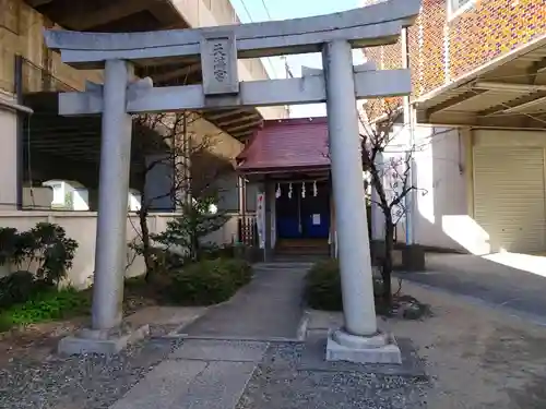 梅島天満宮の鳥居