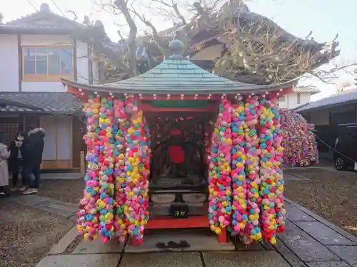 金剛寺（八坂庚申堂）の末社