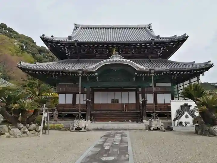 成願寺の本殿・本堂