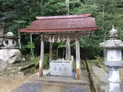 栗溪神社の手水舎