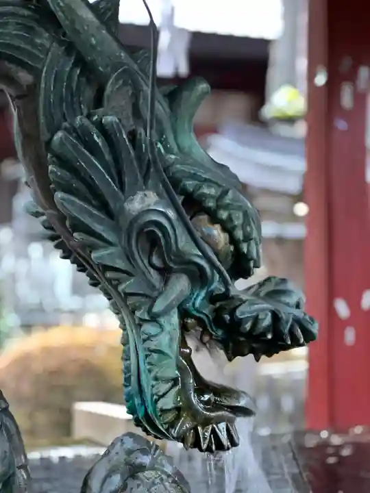 北口本宮冨士浅間神社の手水舎