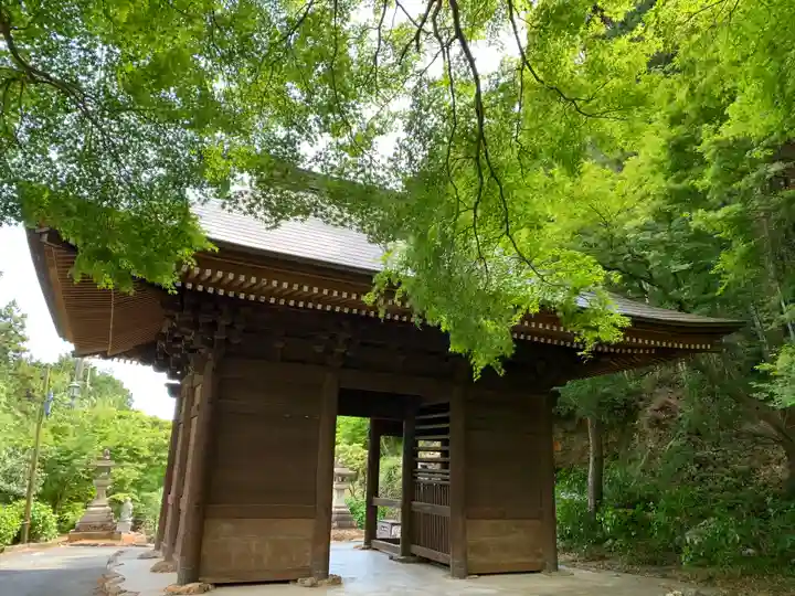 普門寺(切り絵御朱印発祥の寺)の山門・神門
