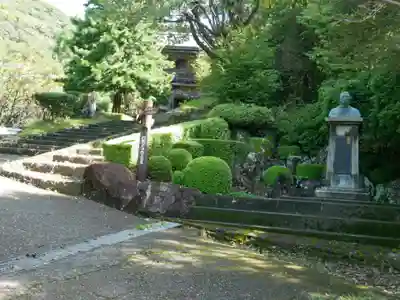 神峯寺の山門・神門