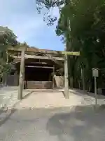 月夜見宮(豊受大神宮別宮)の{uncategorized: "未分類", other: "その他", undefined: "問題あり", building: "その他建物", grave: "お墓", sacred_gate: "鳥居", guardian: "狛犬", statue: "像", buddha: "仏像", history: "歴史", nature: "自然", garden: "庭園", animal: "動物", pagoda: "塔", temizu: "手水舎", mountain_gate: "山門・神門", sanctuary: "本殿・本堂", subordinate: "末社・摂社", art: "芸術", scenery: "景色", jizo: "地蔵", ema: "絵馬", goshuin: "御朱印", omikuji: "おみくじ", items: "授与品その他", amulet: "お守り", goshuincho: "御朱印帳", eats: "食事", festival: "お祭り", votive_dance: "神楽", shichigosan: "七五三参", wedding: "結婚式", experience: "体験その他", initially: "初詣", around: "周辺", anti_infection: "感染症対策"}